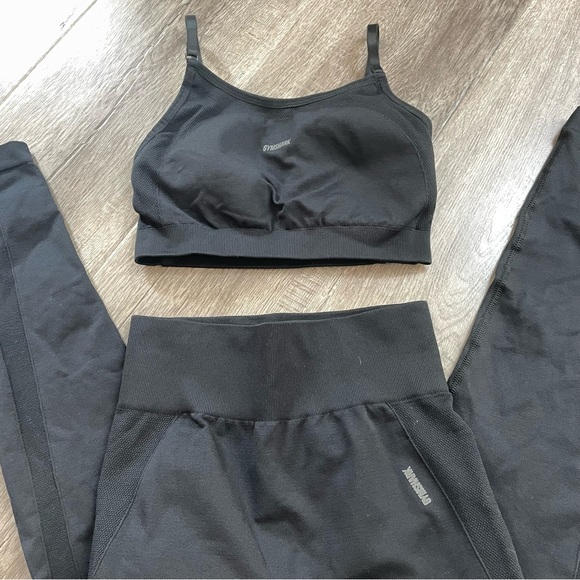 Gymshark Flex Set - Picture 15 of 15